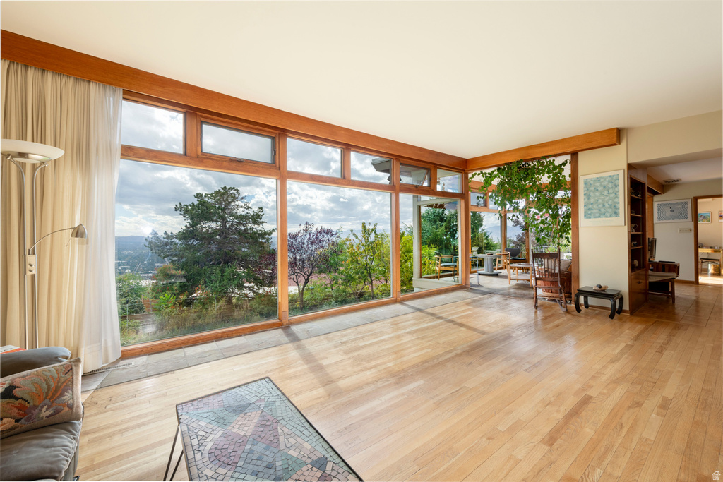 674 E 16TH AVE Salt Lake City, UT 84103