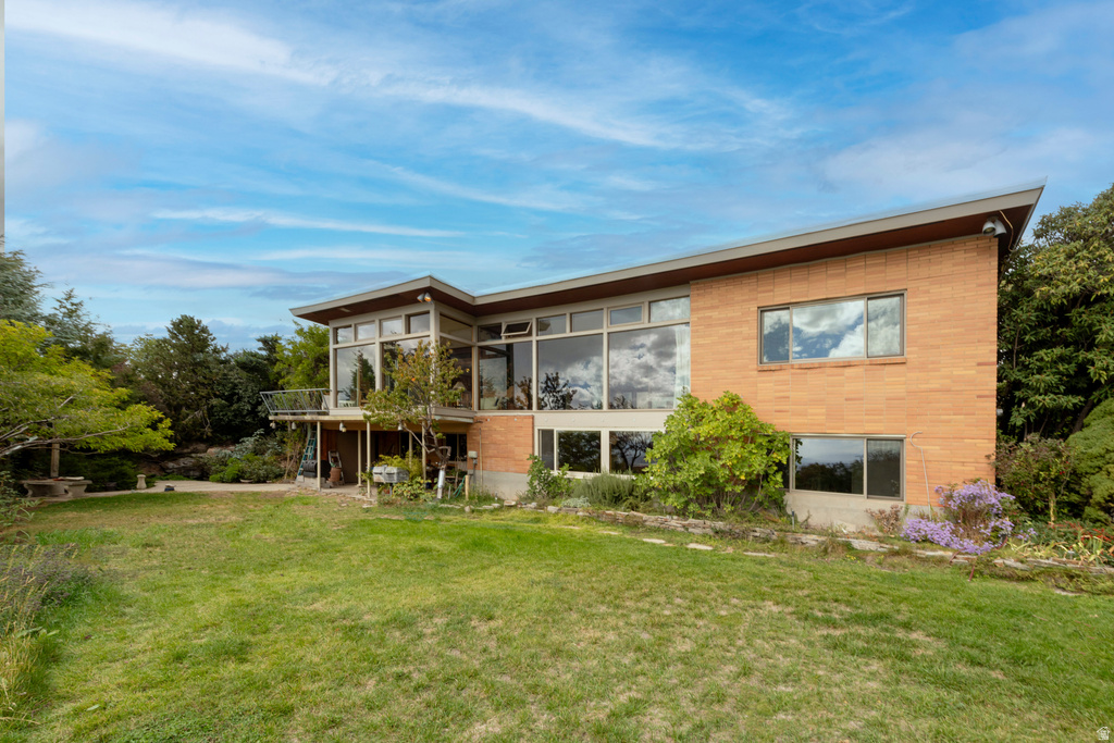 674 E 16TH AVE Salt Lake City, UT 84103