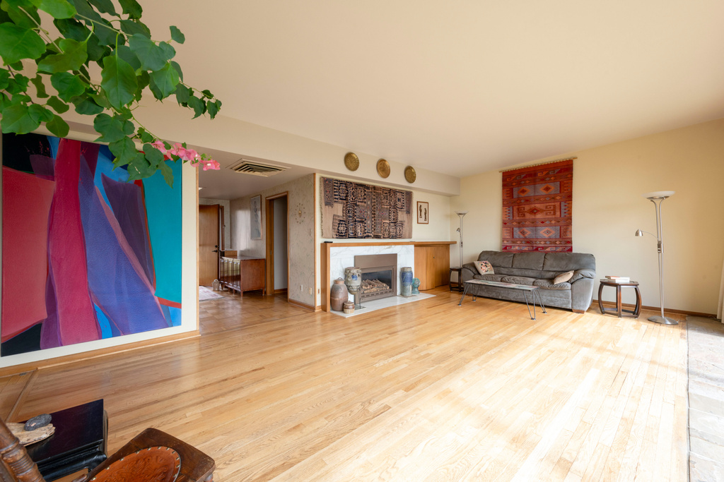 674 E 16TH AVE Salt Lake City, UT 84103