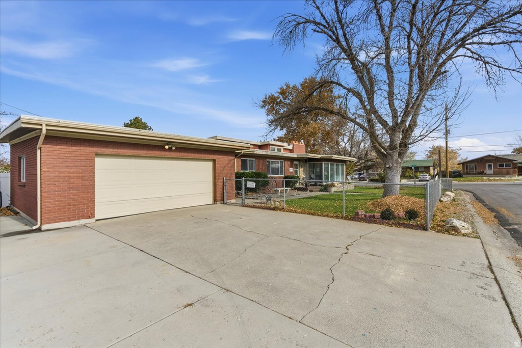 8416 W 3370 S Magna, UT 84044