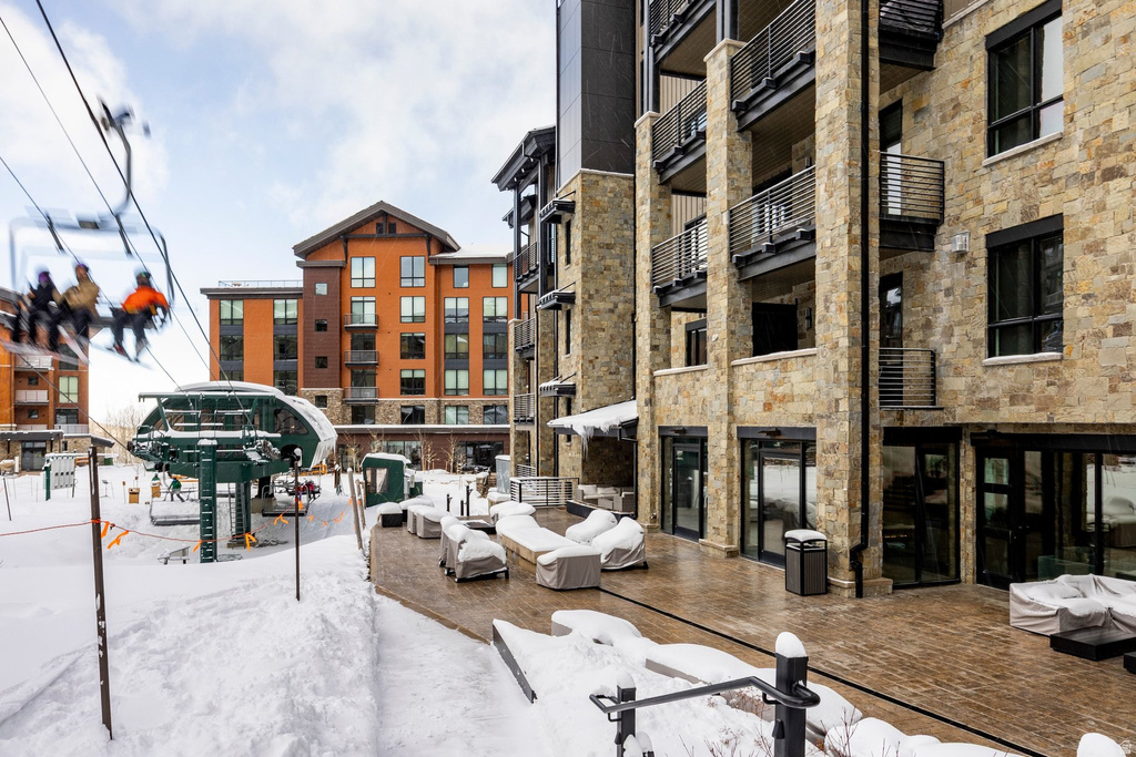 7697 VILLAGE WAY #404 Park City, UT 84060