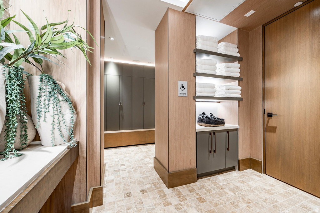 7697 VILLAGE WAY #404 Park City, UT 84060