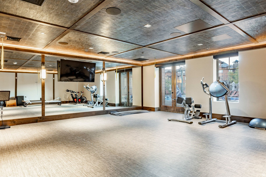 7697 VILLAGE WAY #404 Park City, UT 84060