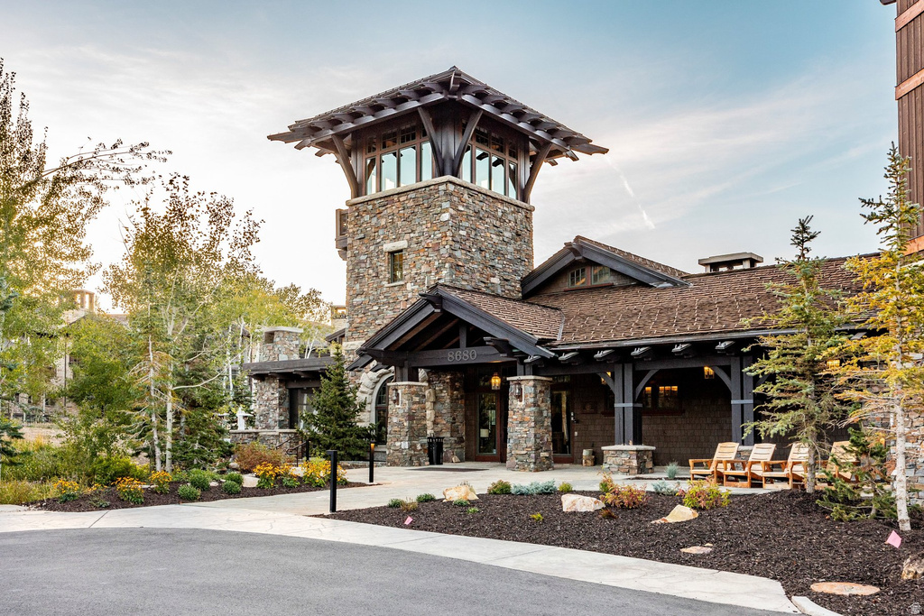 7697 VILLAGE WAY #404 Park City, UT 84060