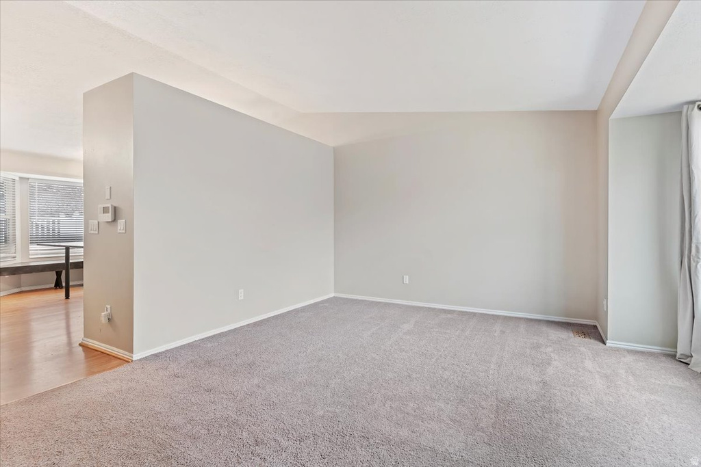 889 S CLOVER CIR Ogden, UT 84404