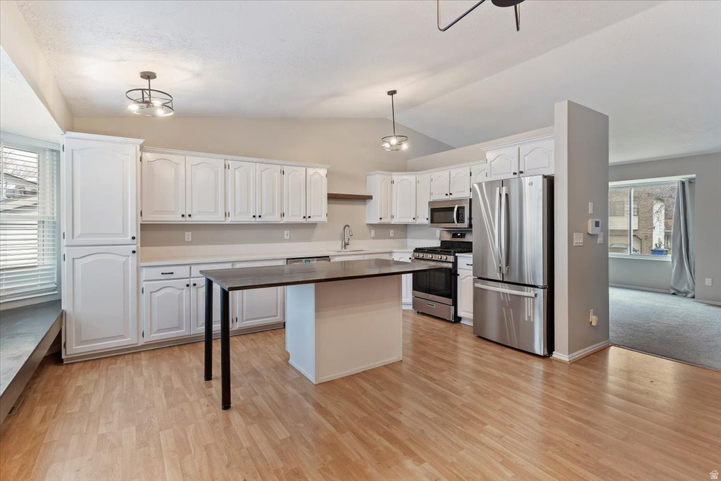 889 S CLOVER CIR Ogden, UT 84404