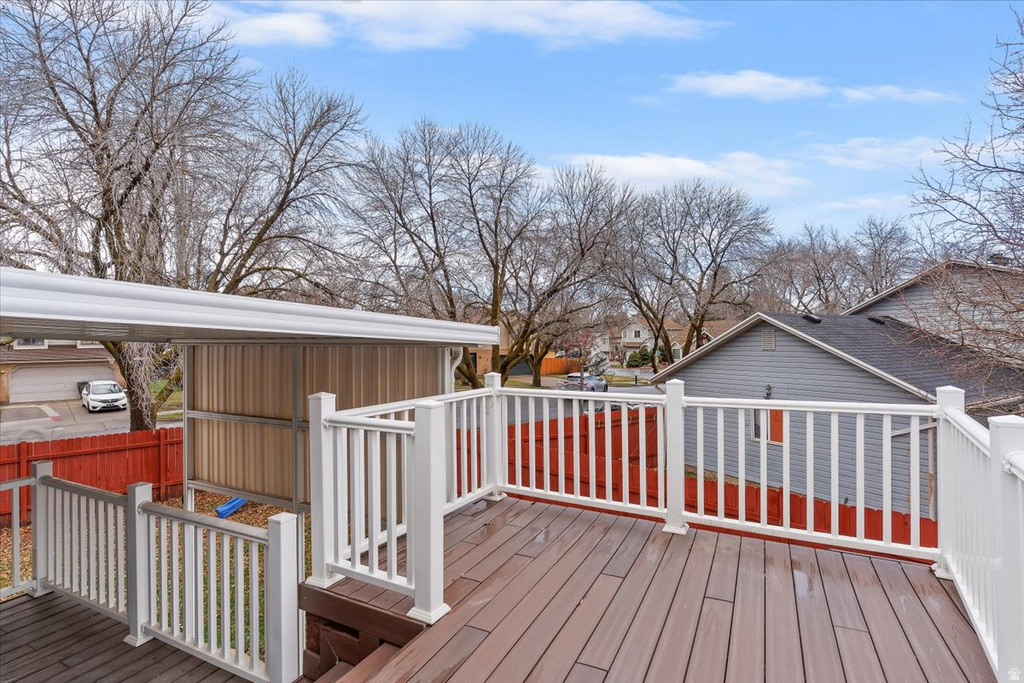 889 S CLOVER CIR Ogden, UT 84404