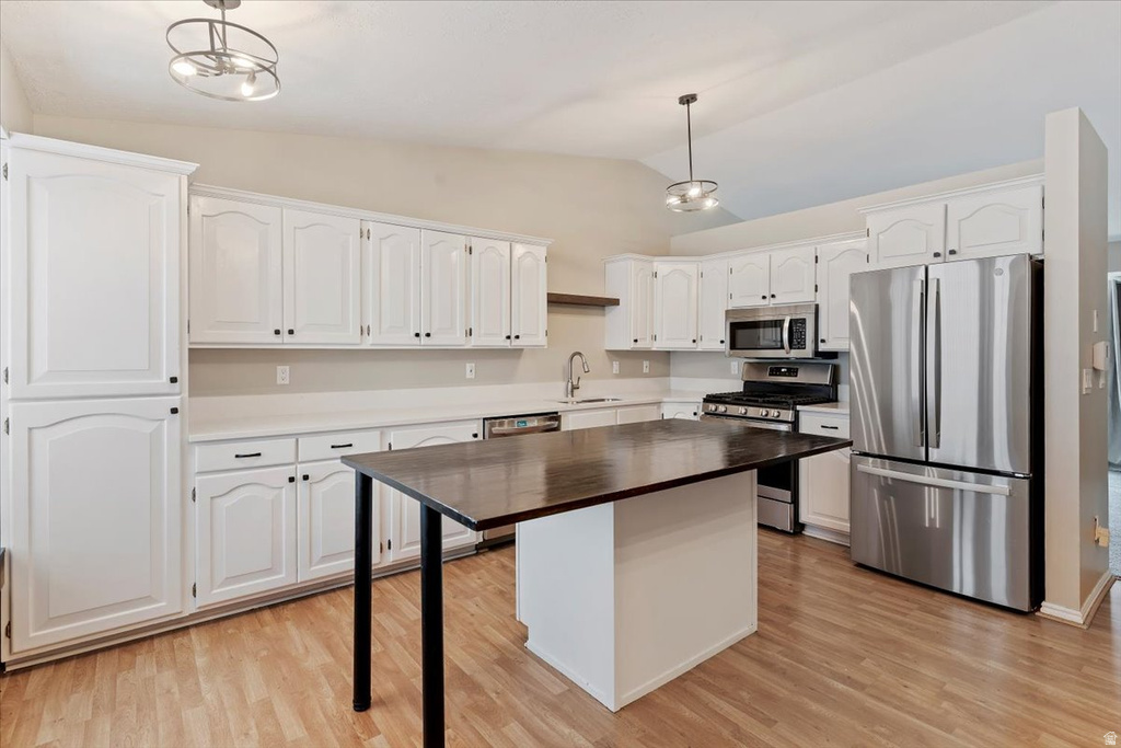 889 S CLOVER CIR Ogden, UT 84404