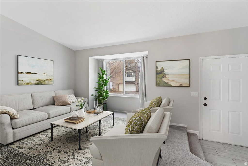 889 S CLOVER CIR Ogden, UT 84404