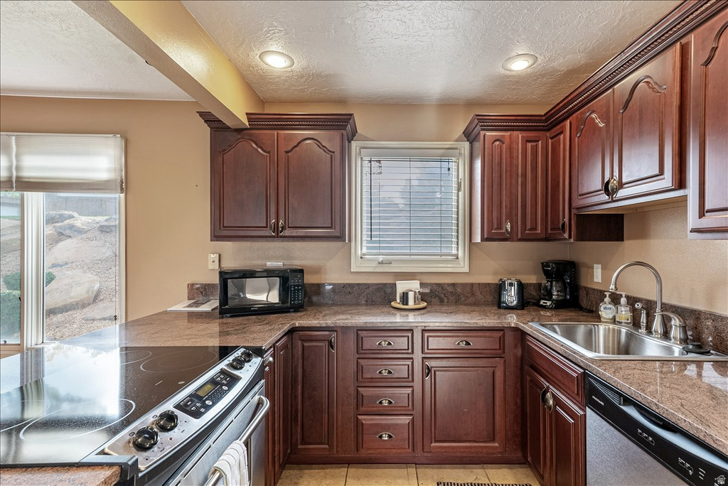 860 S VILLAGE RD #R4 St George, UT 84770