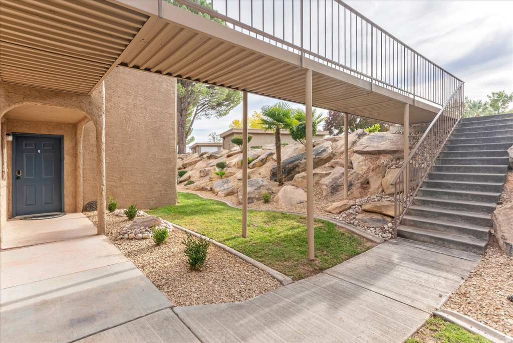 860 S VILLAGE RD #R4 St George, UT 84770