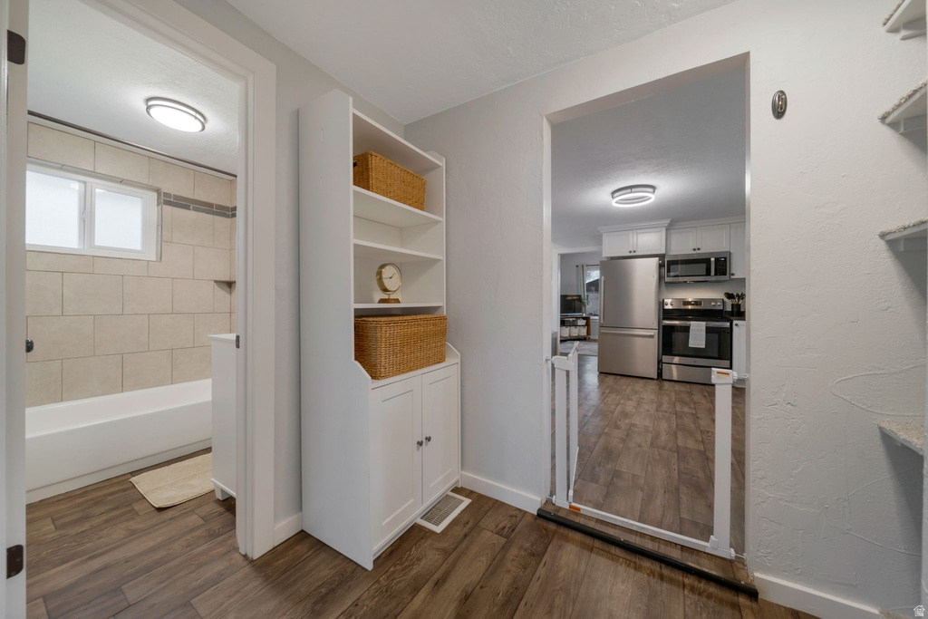 2746 S 9150 W Magna, UT 84044