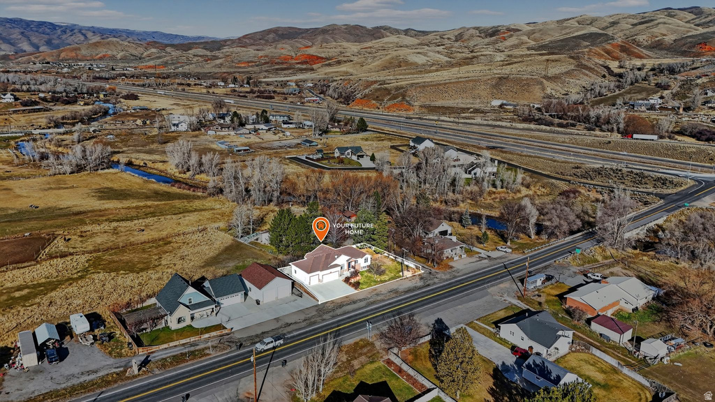 209 MAIN ST Henefer, UT 84033