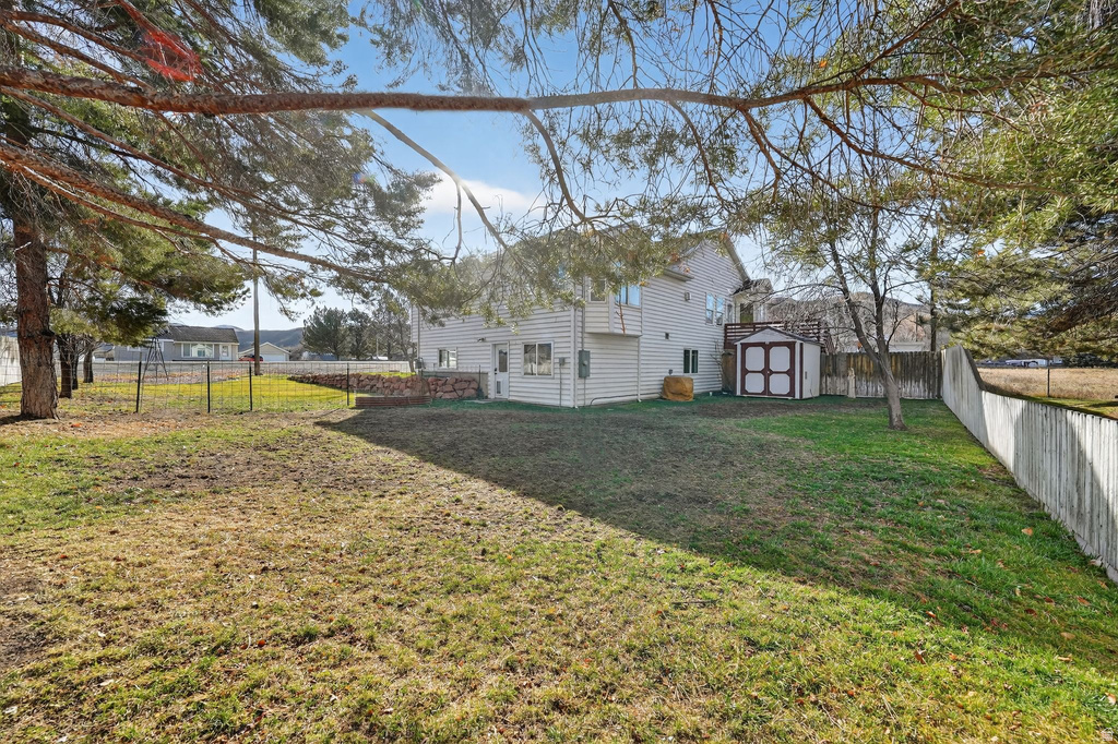 209 MAIN ST Henefer, UT 84033