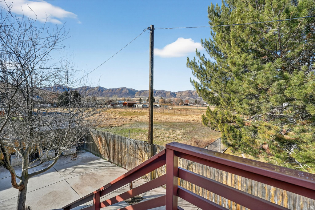 209 MAIN ST Henefer, UT 84033