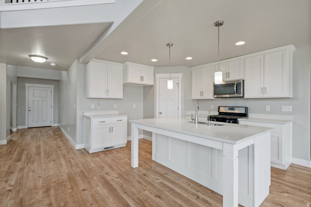 1156 W ZENITH CIR Saratoga Springs, UT 84045