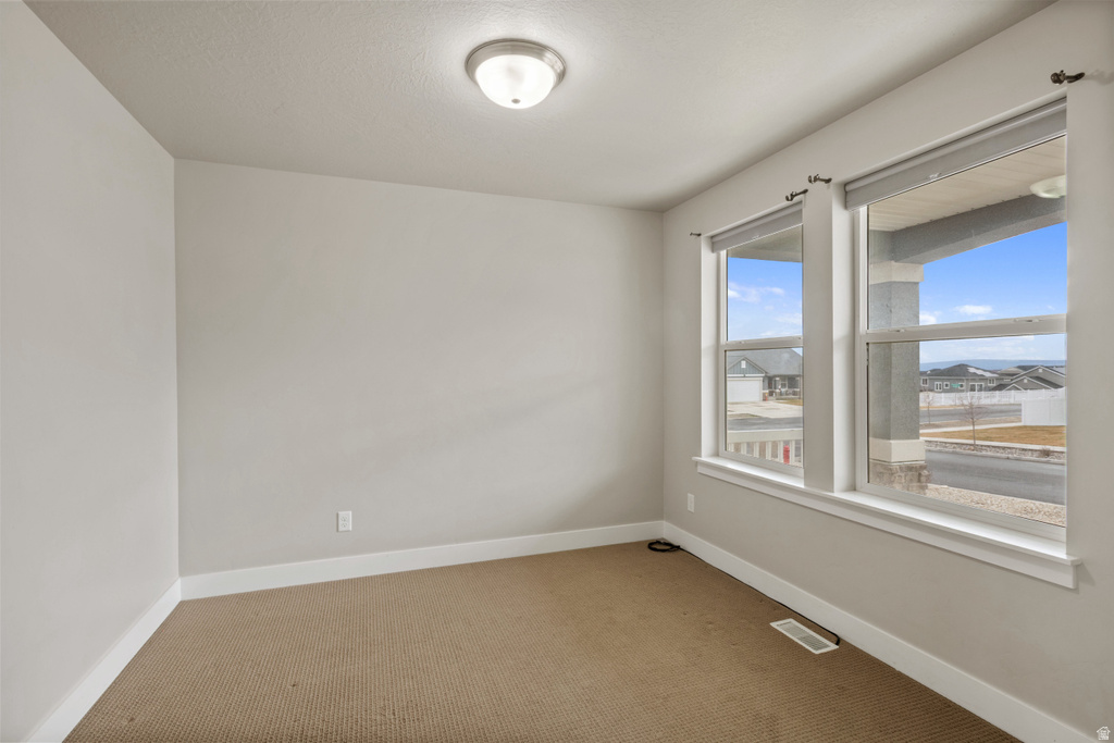 1156 W ZENITH CIR Saratoga Springs, UT 84045