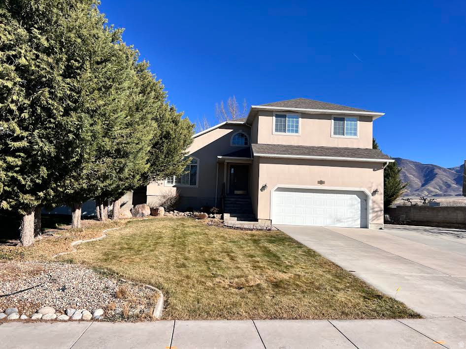 213 LAKEVIEW Stansbury Park, UT 84074