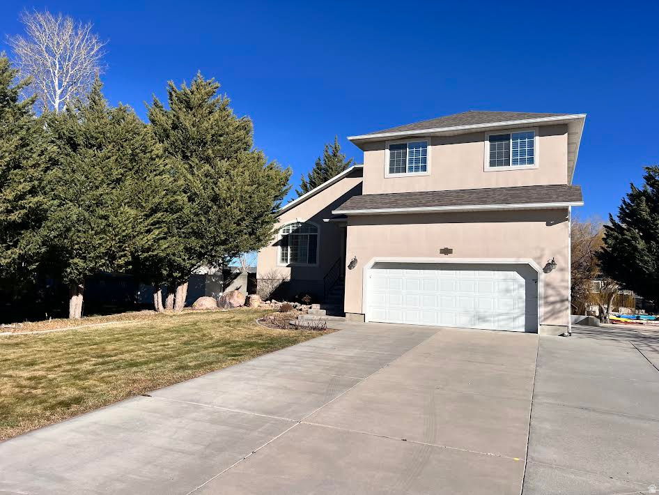 213 LAKEVIEW Stansbury Park, UT 84074