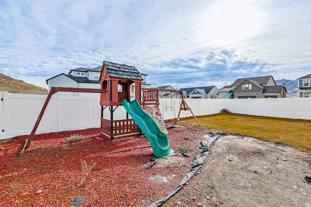 1806 W OLYMPUS DR Saratoga Springs, UT 84045