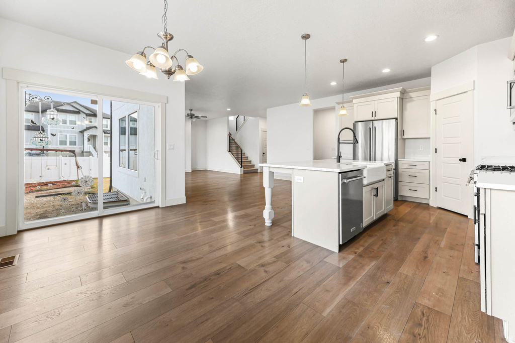 1806 W OLYMPUS DR Saratoga Springs, UT 84045