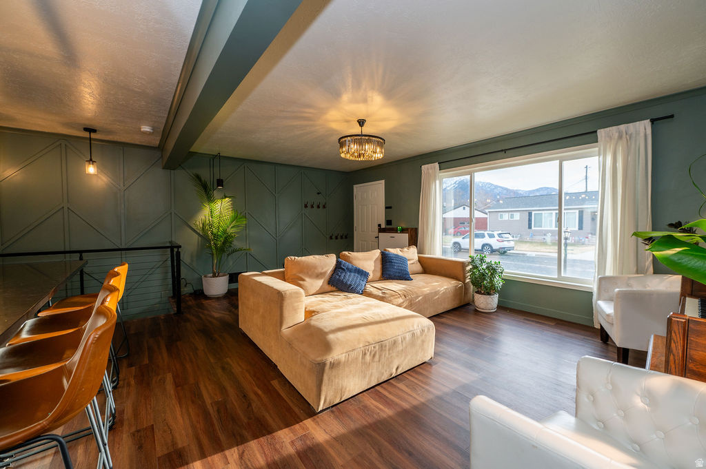 4663 S 200 E Washington Terrace, UT 84405