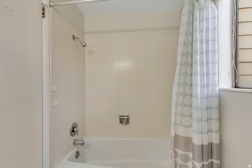 111 CANDLEWOOD PL Provo, UT 84604