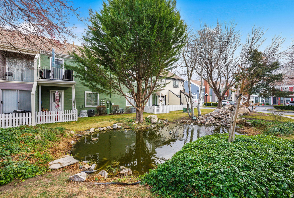 1406 W BEACON HILL DR Taylorsville, UT 84123