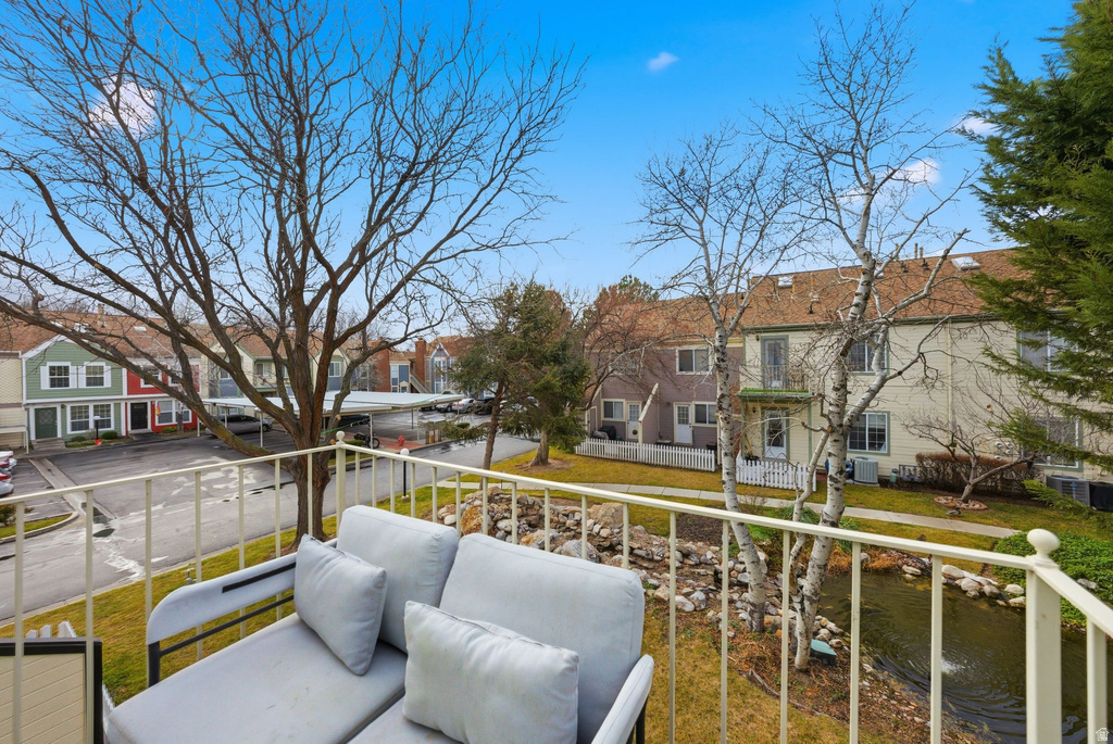 1406 W BEACON HILL DR Taylorsville, UT 84123