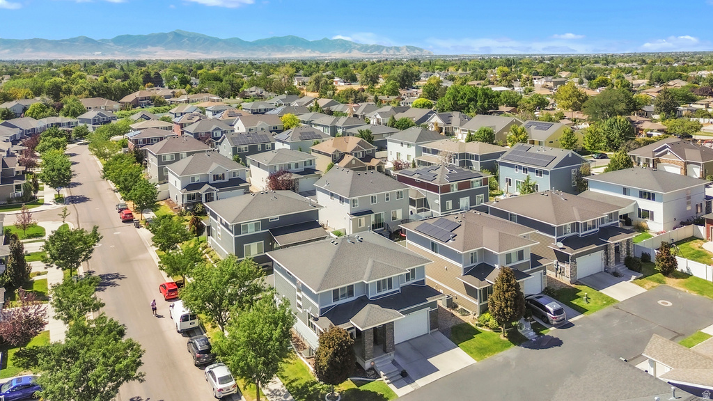 9732 S CALDERA LN South Jordan, UT 84095