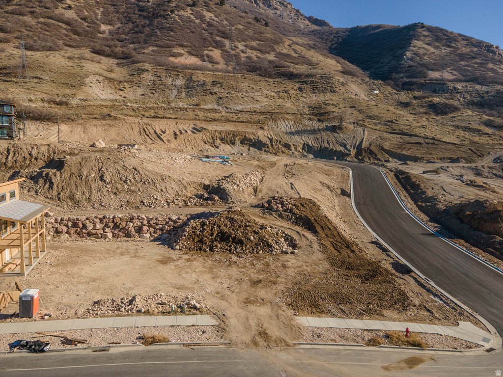 3032 N MOUNTAIN RD North Ogden, UT 84414