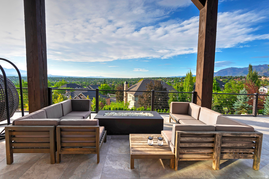 2373 E BEAR HILLS CIR Draper, UT 84020