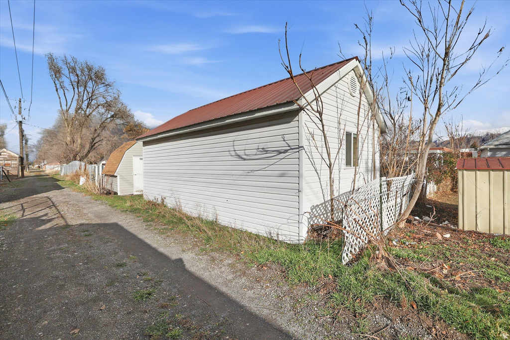 117 N 100 W Tremonton, UT 84337