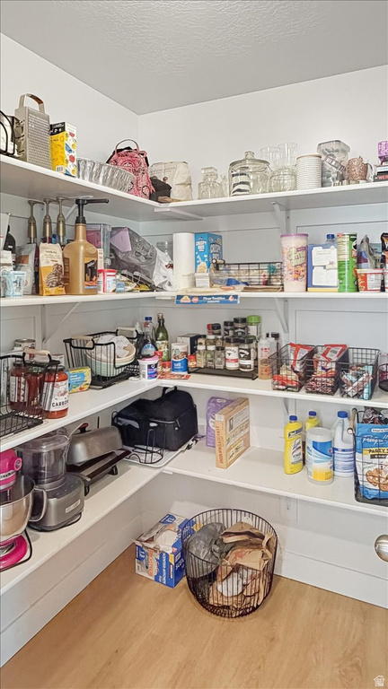 153 N VALCREST DR Saratoga Springs, UT 84045