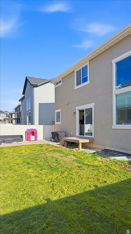 153 N VALCREST DR Saratoga Springs, UT 84045