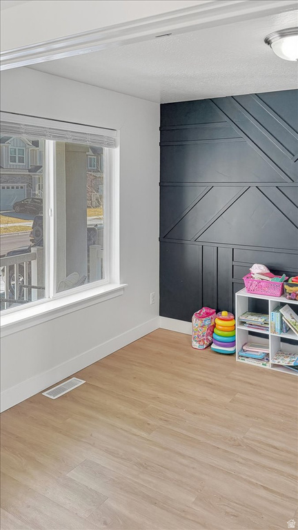 153 N VALCREST DR Saratoga Springs, UT 84045