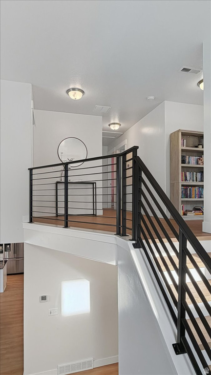 153 N VALCREST DR Saratoga Springs, UT 84045