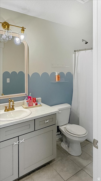 153 N VALCREST DR Saratoga Springs, UT 84045