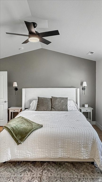 153 N VALCREST DR Saratoga Springs, UT 84045