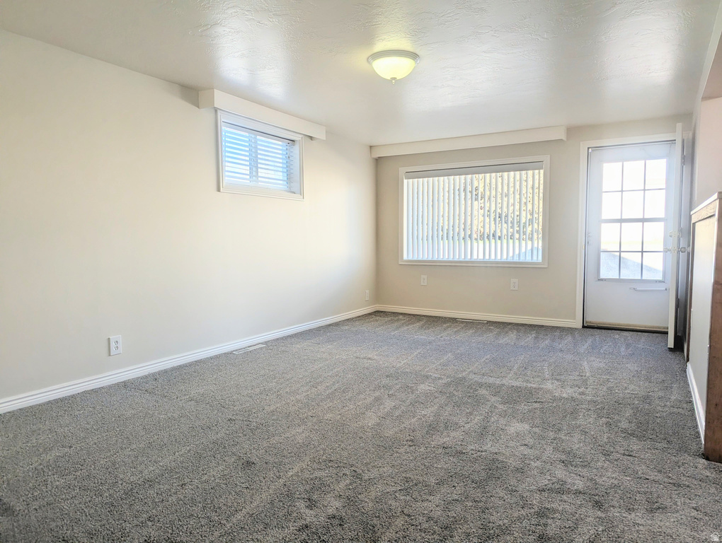 618 VALERIA DR Layton, UT 84041