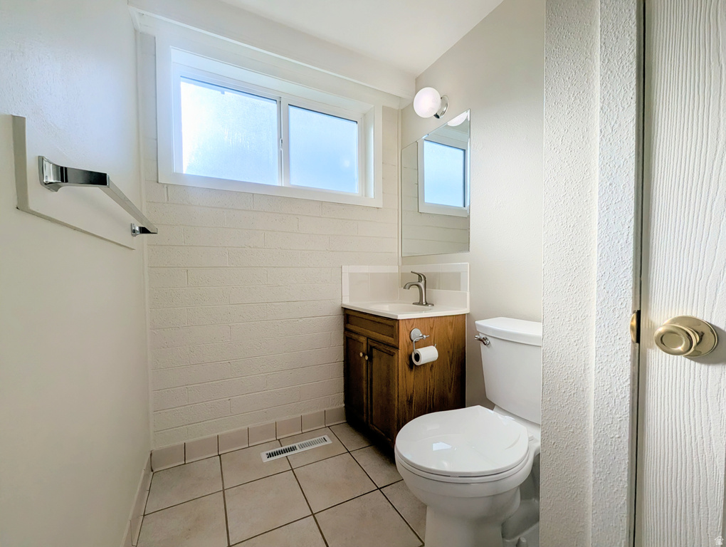 618 VALERIA DR Layton, UT 84041