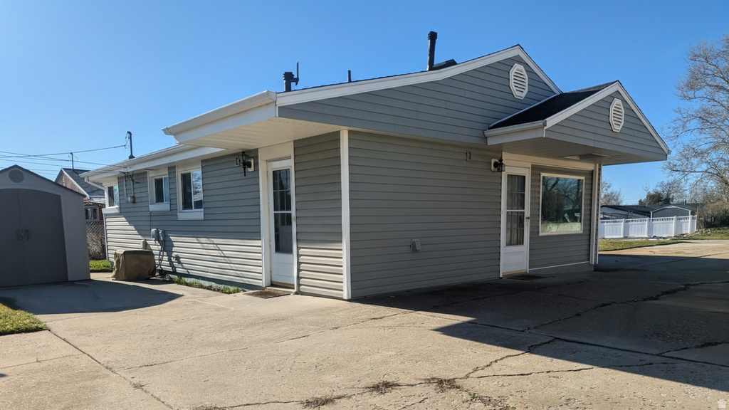 618 VALERIA DR Layton, UT 84041