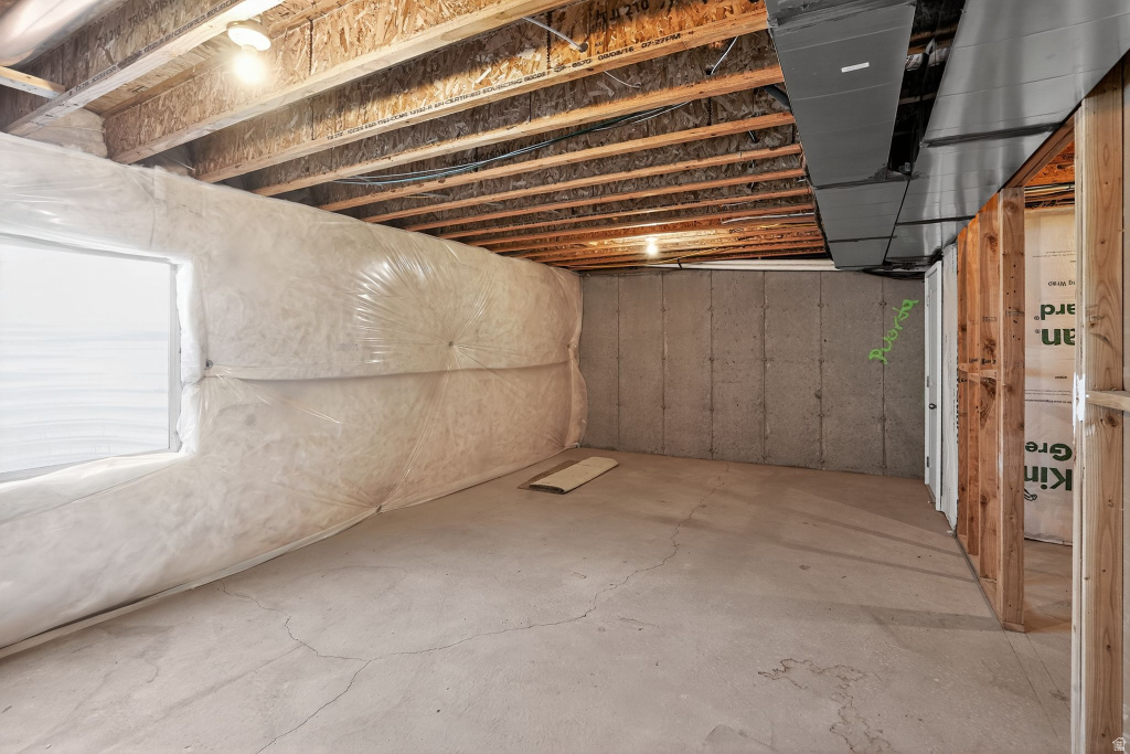 15392 S TARAWA DR Bluffdale, UT 84065