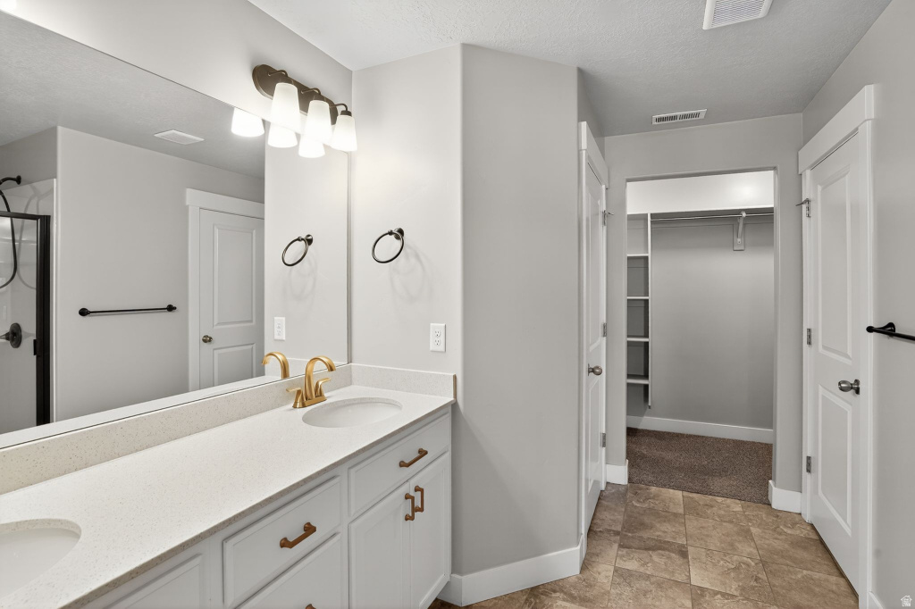 15392 S TARAWA DR Bluffdale, UT 84065