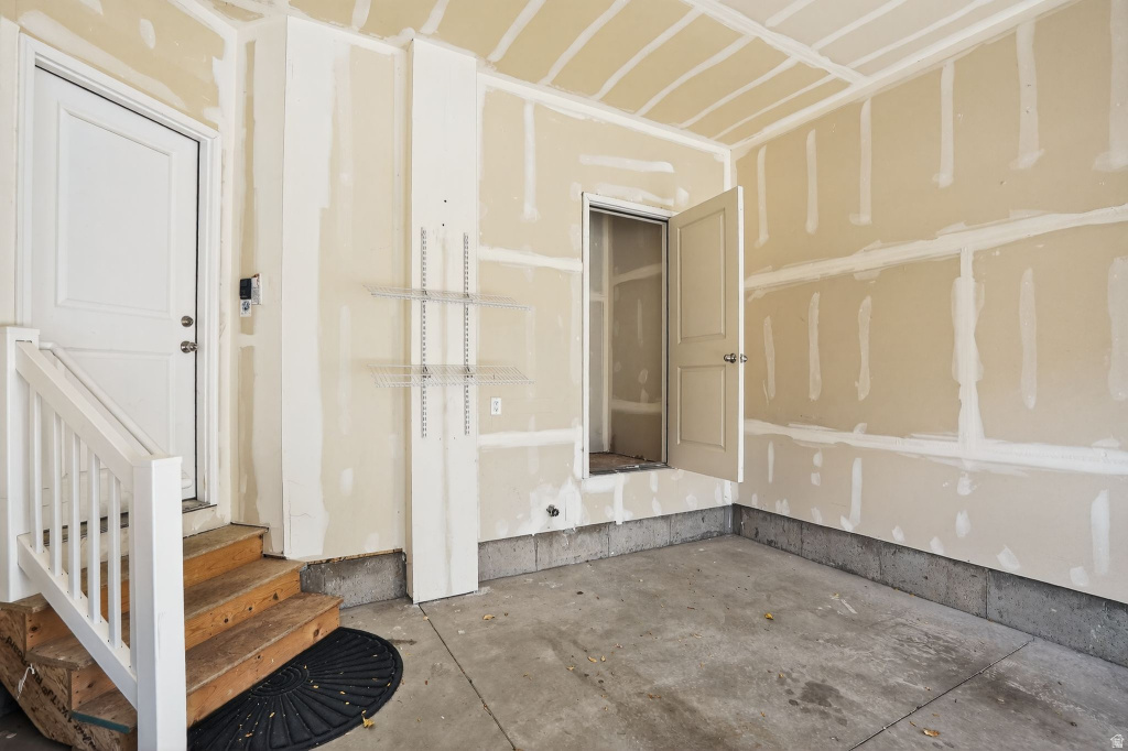 15392 S TARAWA DR Bluffdale, UT 84065