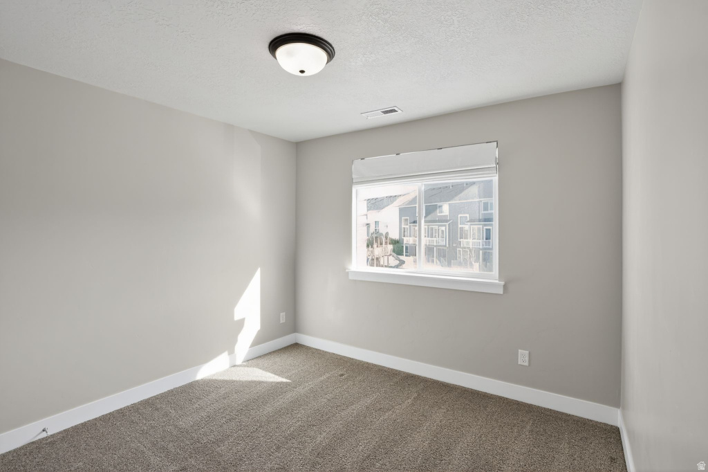 15392 S TARAWA DR Bluffdale, UT 84065