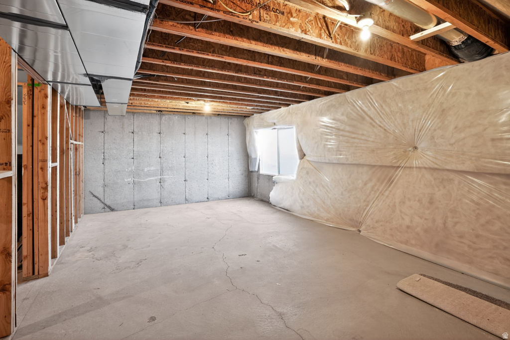 15392 S TARAWA DR Bluffdale, UT 84065