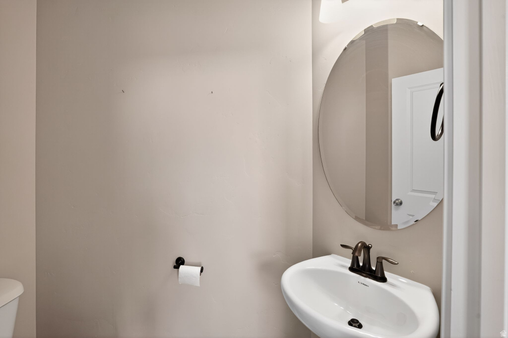 15392 S TARAWA DR Bluffdale, UT 84065