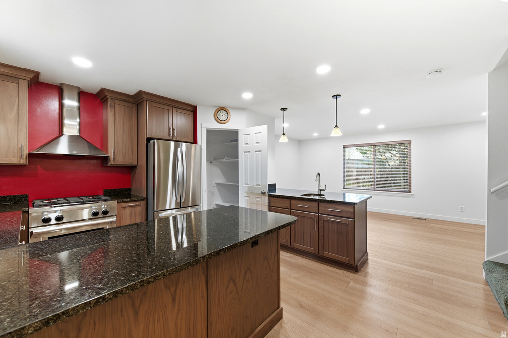 1692 E ENSIGN CT Cottonwood Heights, UT 84121