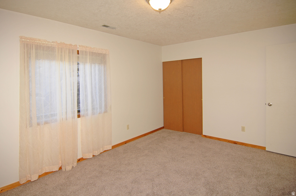 1677 E 1450 S Ogden, UT 84404